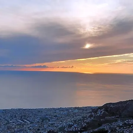 Dreamy Luxury Two-bedroom Penthouse With Special Forest, Mountain And Sea Views فندق ألانيا